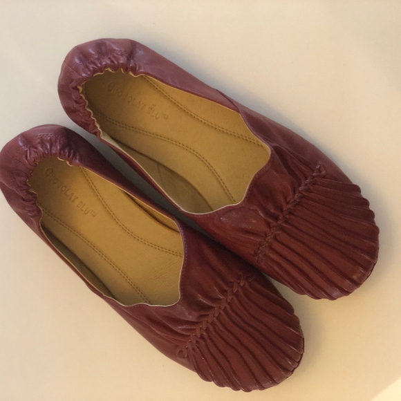 pintuck leather flat shoes